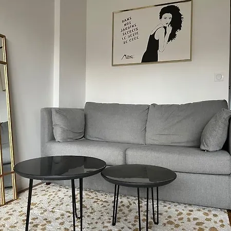 Confortable Canal St Martin شقة *