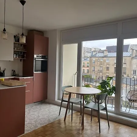 Confortable Canal St Martin Апартаменты Париж